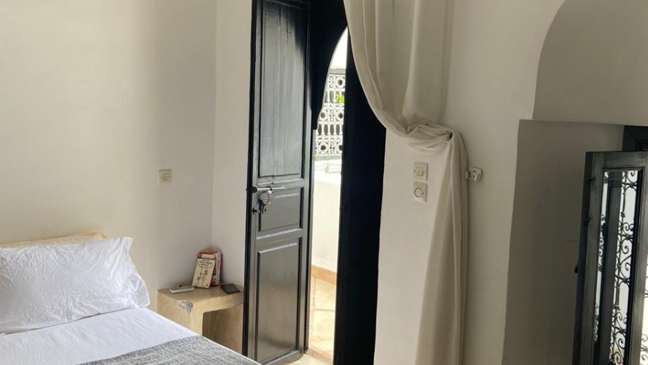 https://www.ztest-riad-essaada.riad-essaada.com/jomres/uploadedimages/1/rooms/6/mille-1-8.JPG