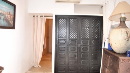 https://www.ztest-riad-essaada.riad-essaada.com/jomres/uploadedimages/1/rooms/7/thumbnail/bleu-3-1.JPG